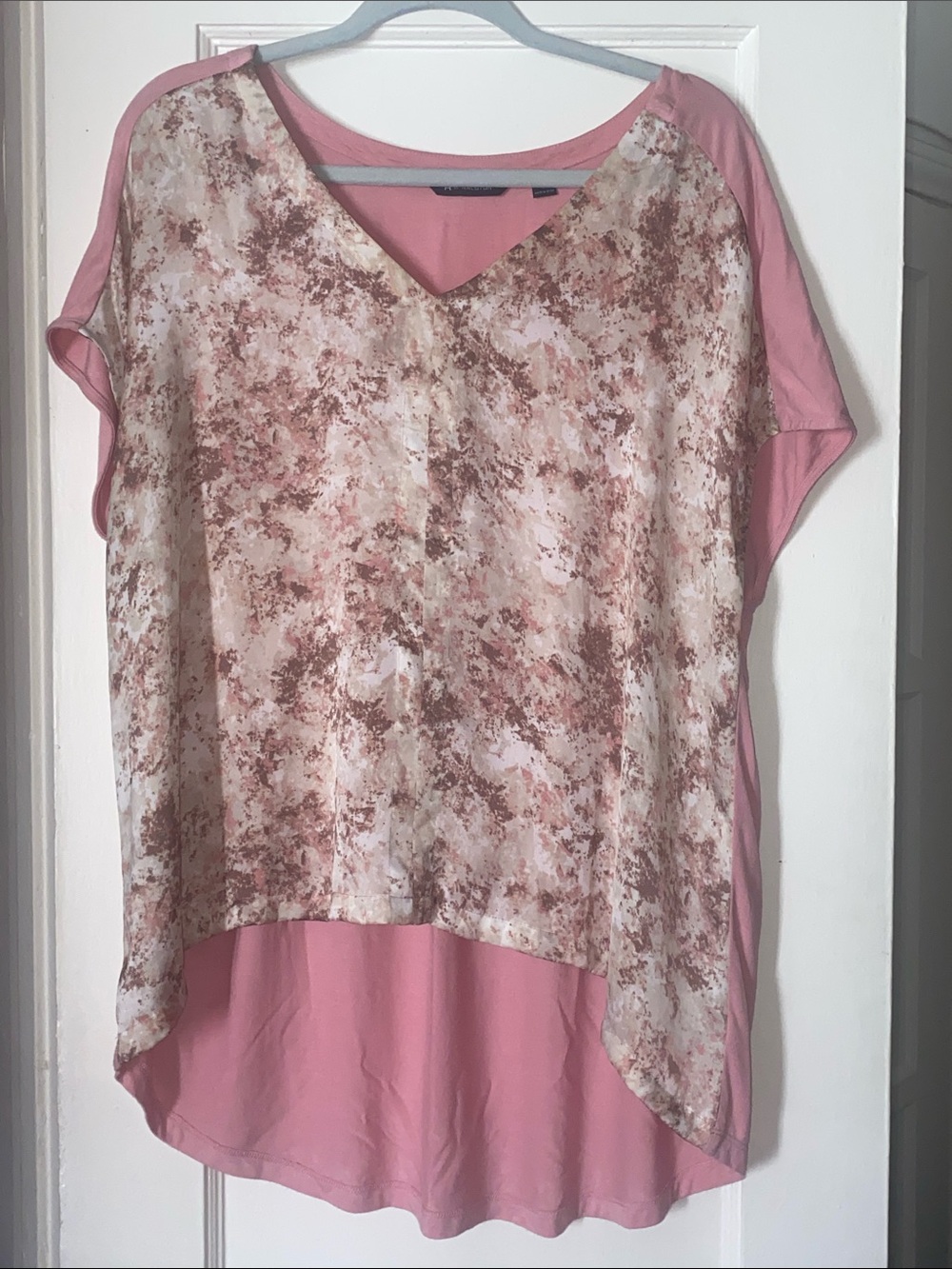 H by Halston Pink Layered V-Neck Short Sleeve Tunic with Cream Blush Print Sz M
